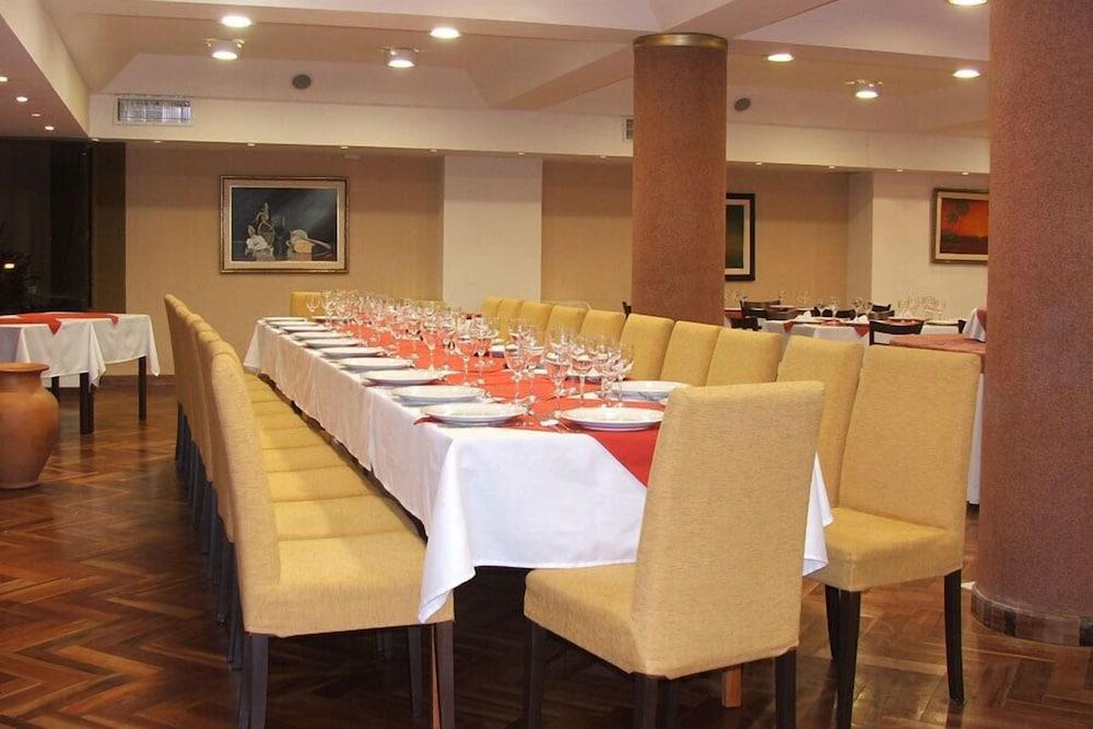 Ohasis Hotel Jujuy & Spa Сан Салвадор де Хухуй Екстериор снимка
